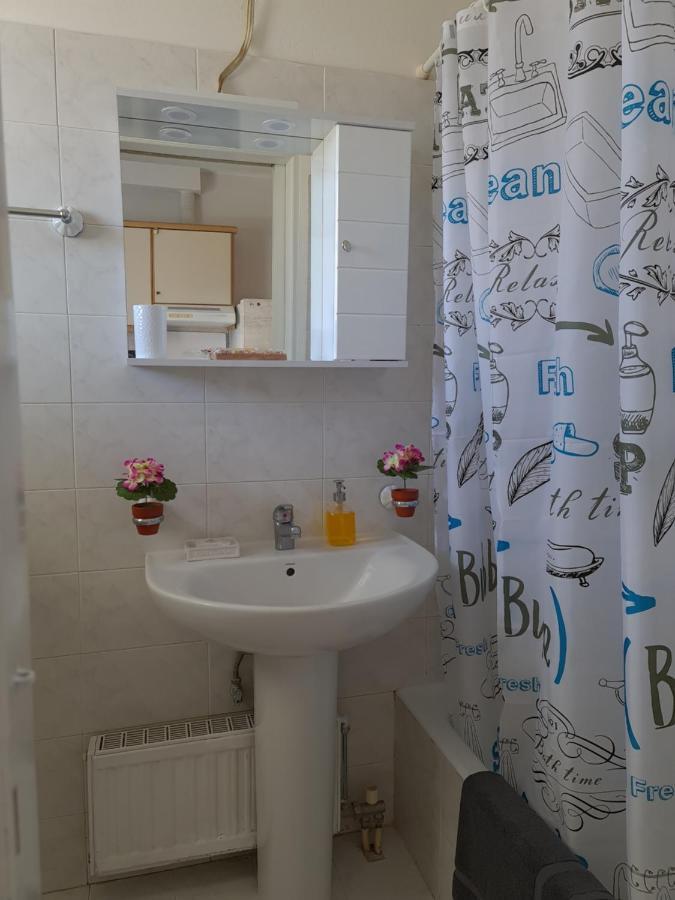 Seaside Apartment In Xilokastro - Selene By Booking Kottas Xilókasztro Kültér fotó